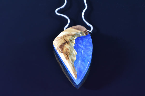 Pendentif femme chic, Azur, idéal cadeau ami